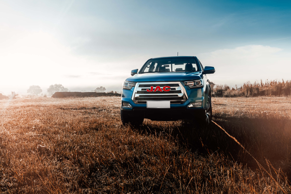 JAC 8 PRO - outdoor (2).png